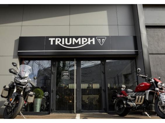 Triumph Motorcycles - Rendez-vous chez votre concessionnaire